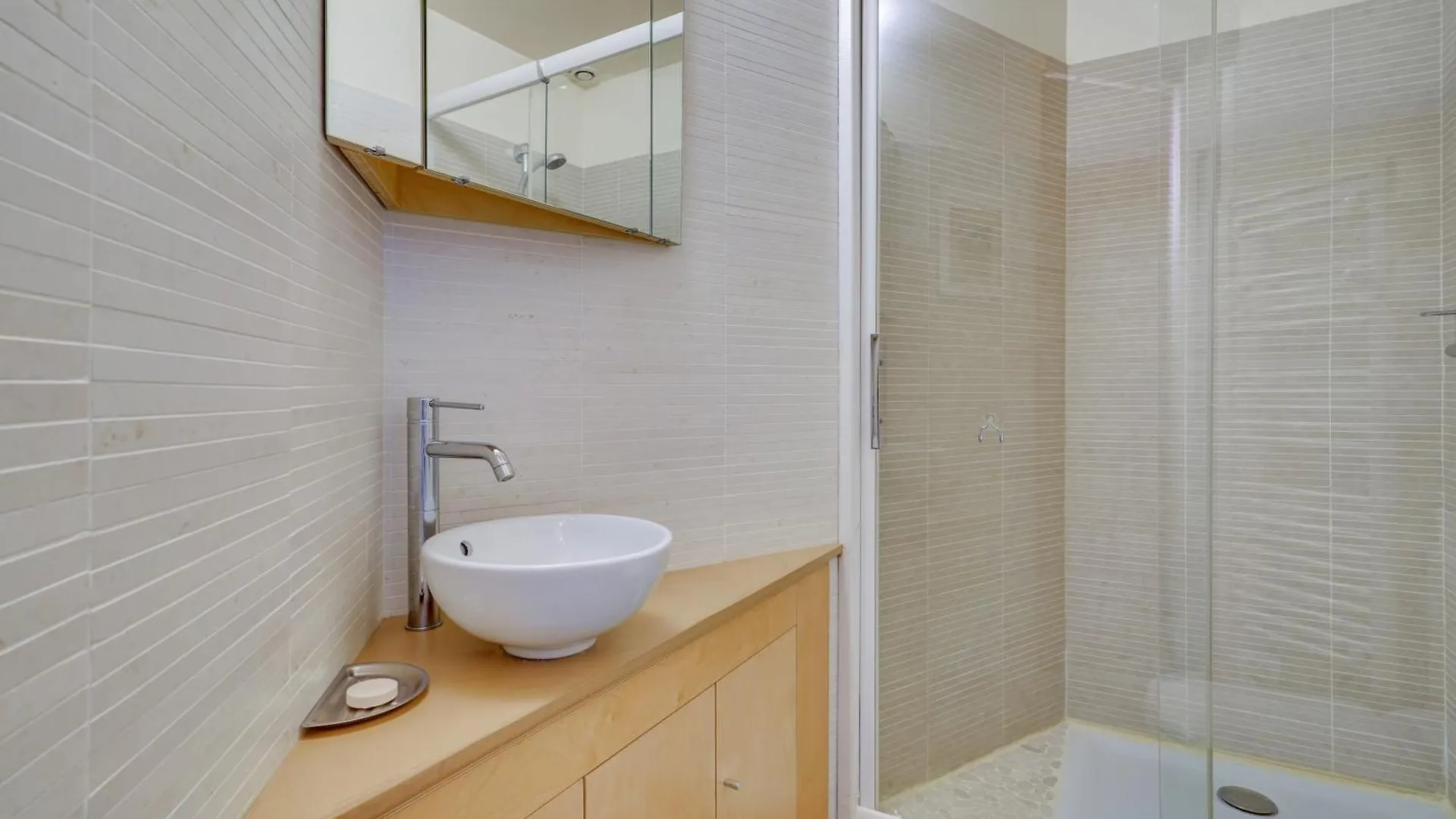 Appartement Bastille Apt Design With Ac Terrace 5 People By Weekome Paris